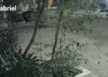 Homem furta rodas de carro estacionado em Ipanema e deixa veículo apoiado sobre tijolos